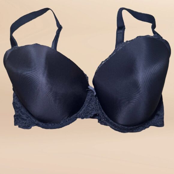 Size 34DDD Demi Lined Victoria's Secret Push Up Bra - Picture 1 of 2